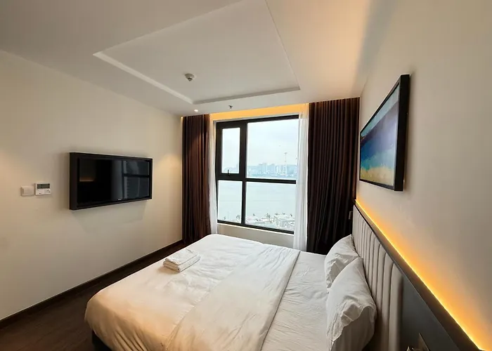 Sapphire Aurora Aparthotel